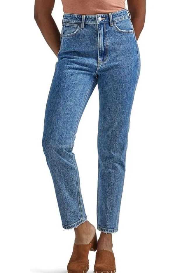 NWOT Wrangler High Rise Vintage Taper Mom Jeans Sz 14 Distressed Medium Wash - Image 3