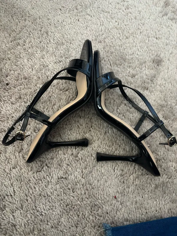 Black Patent Leather Heel Sandals - Image 6
