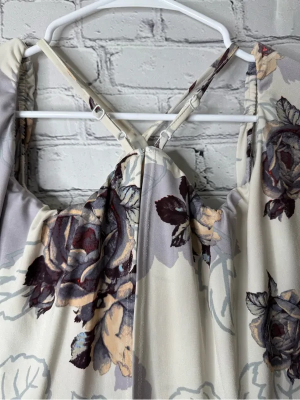 Sugar lips Floral Cold-Shoulder Maxi Dress in Cream and Gray - Image 13