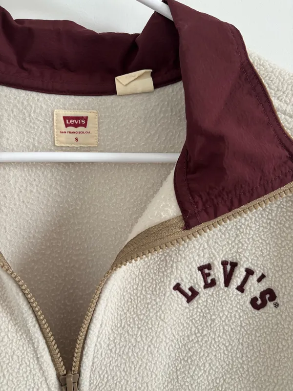 Levi’s Pullover - Image 2