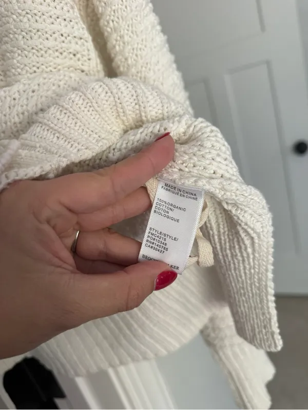 Brochu Walker Sia Ivory Chunky Knit Button-Front Cardigan Sweater - Image 4