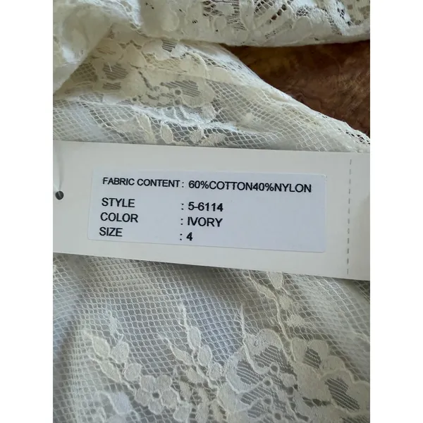 NWT Teri Jon Ivory‎ Lace Off Shoulder Blouse Black Satin Belt Size 4 - Image 5