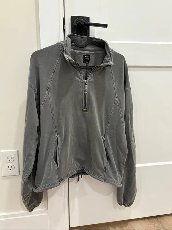 Prana Gray Set Size Small - Image 7