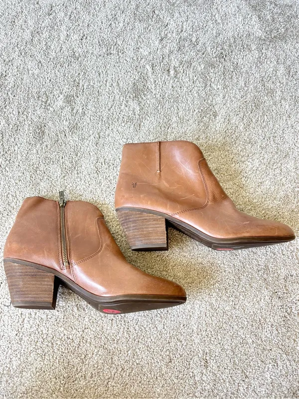 Frye Jennifer Ankle Booties Brown Leather Round Pointed Toe Western - Image 6