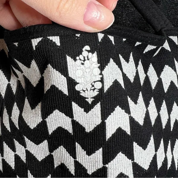 Free‎ People Intimately Black White Chevron Print Racerback Tank Top - Image 2