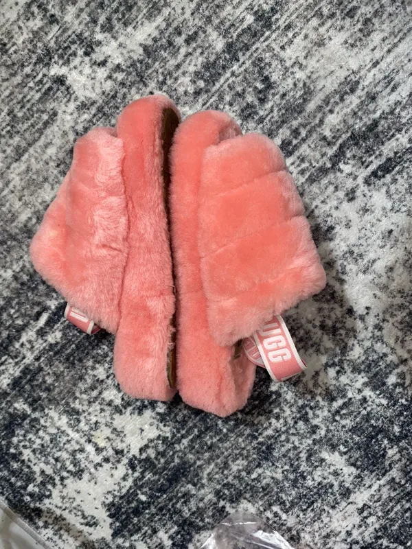 Women's UGG Slippers Pink Size 6 - Image 3