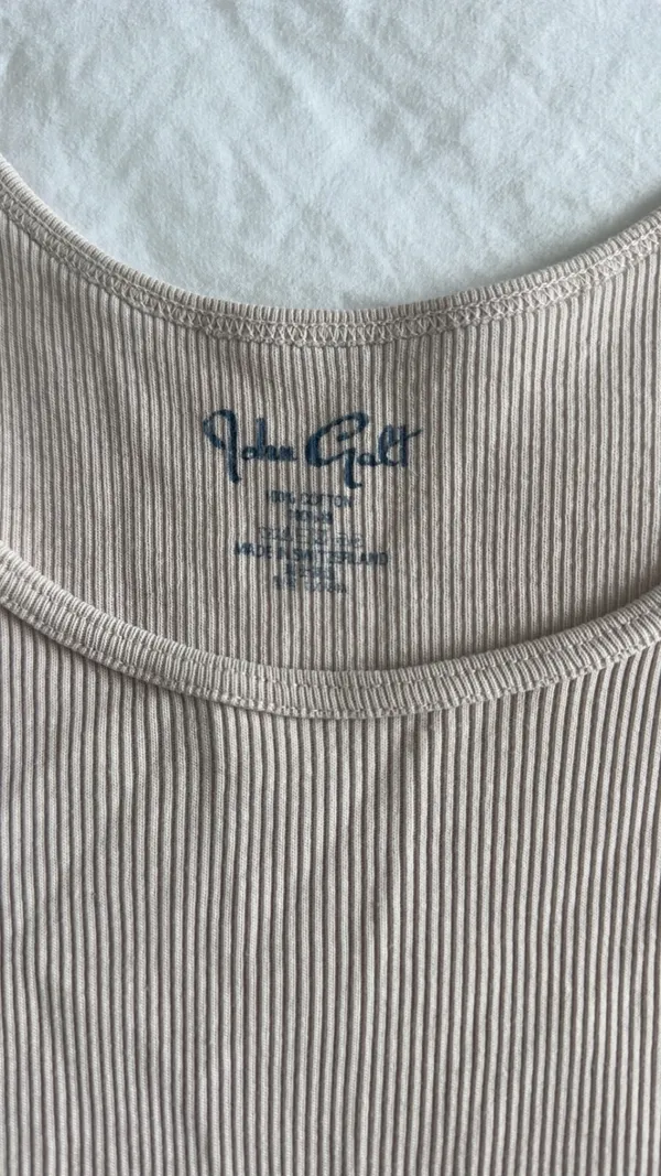 Brandy Melville John Galt cream ribbed cotton tank top - Image 3