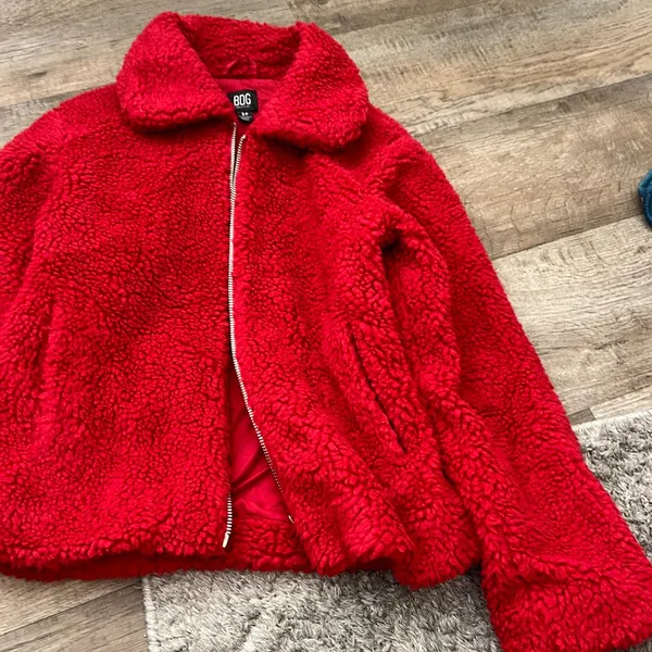 BDG small red fuzzy jacket‎ - Image 2