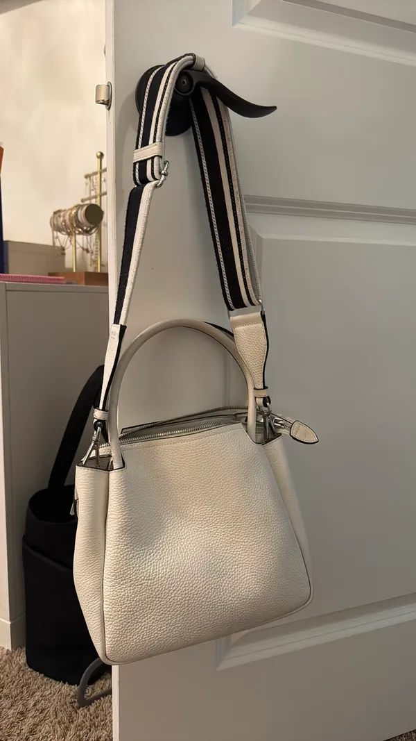 Prada Bag Leather - Image 5