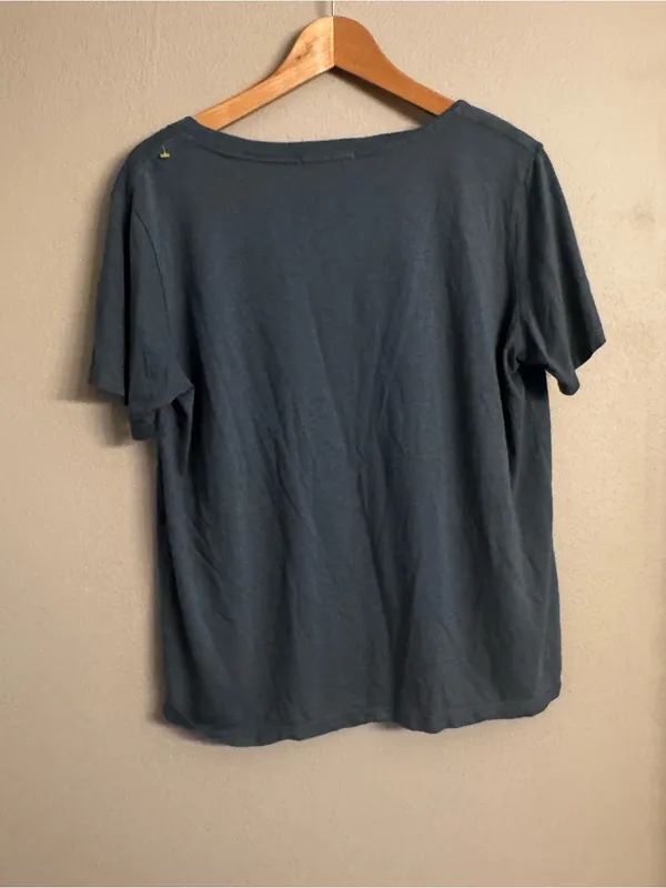 MARINE LAYER Relaxed‎ V-Neck Tee in Slate Blue - Image 4