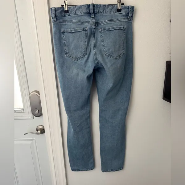 • GAP • Straight Leg Women's Jeans Light Wash Size 28/6 - Image 4