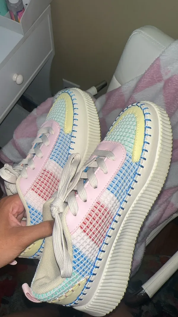 Target Shoes Universal Thread - Image 2