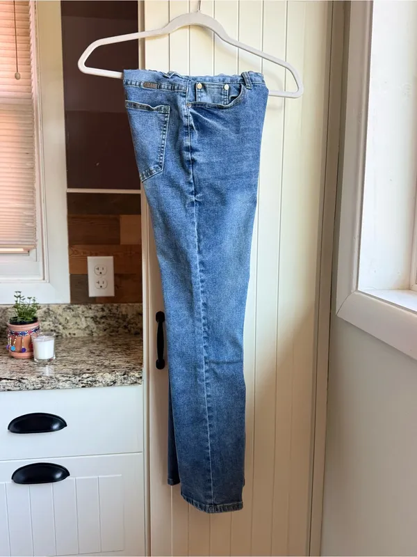 Angels Blue Medium Wash Flare Jeans Womens Size 10P Petites Denim - Image 4