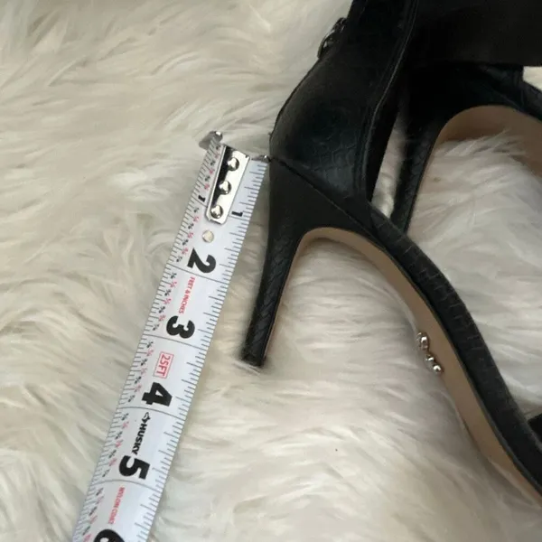 Simply Vera wang heels with straps stretchy size 6.5 black and tan going out - Image 8