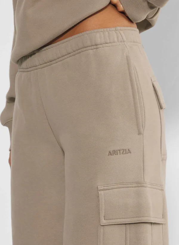 New with tags - ARITZIA Cozy Sweatfleece Mega Cargo™ Sweatpant in Taupe Size xs - Image 3
