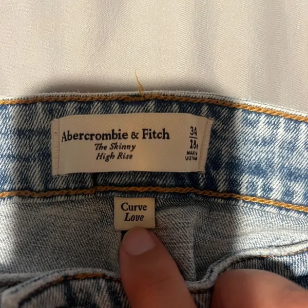 NWT Abercrombie and fitch curve love the skinny high rise‎ jeans 34 - Image 9