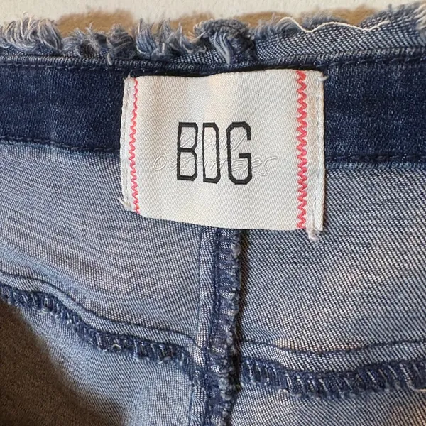 BDG Urban Outfitters Ruched Dipped V Flare Jeans Size 30 Dark Wash Blue - Image 8