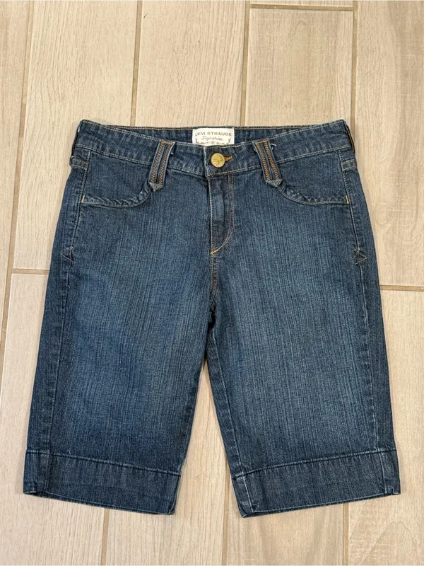 Levi's Dark Blue Denim High-Rise Bermuda Shorts - Image 2