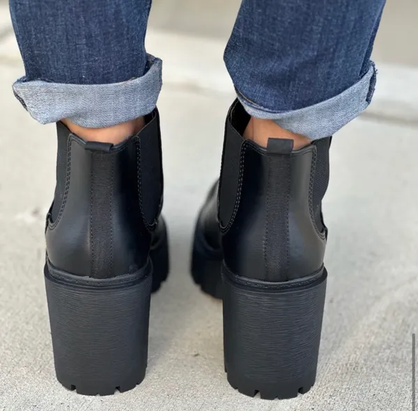 Soda Black Chunky Heel Ankle Bootie - Image 4