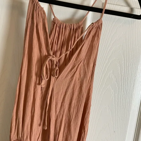Forever 21 woman’s tan Maxi Dress Size small - Image 7