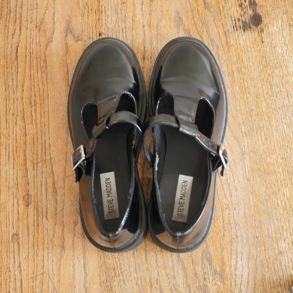 Steve Madden Women's Size‎ 8.5 Black Patent Platform Mary Jane Lug Sole Shoes - Image 4
