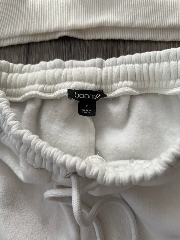 Boohoo Sweatsuit Set - Image 7