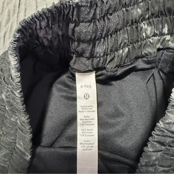 Lululemon Athletica Black hotty hot Shorts - Image 3