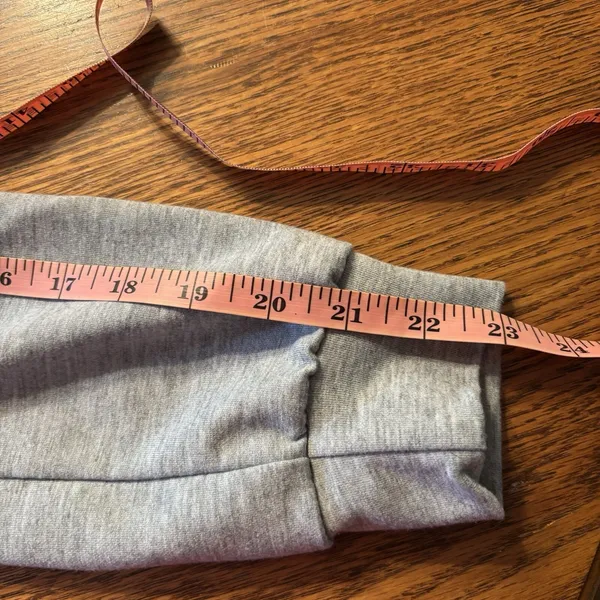 Shein Womens Cropped Hoodie Size Medium Gray Ties on‎ Back Long Sleeve - Image 7
