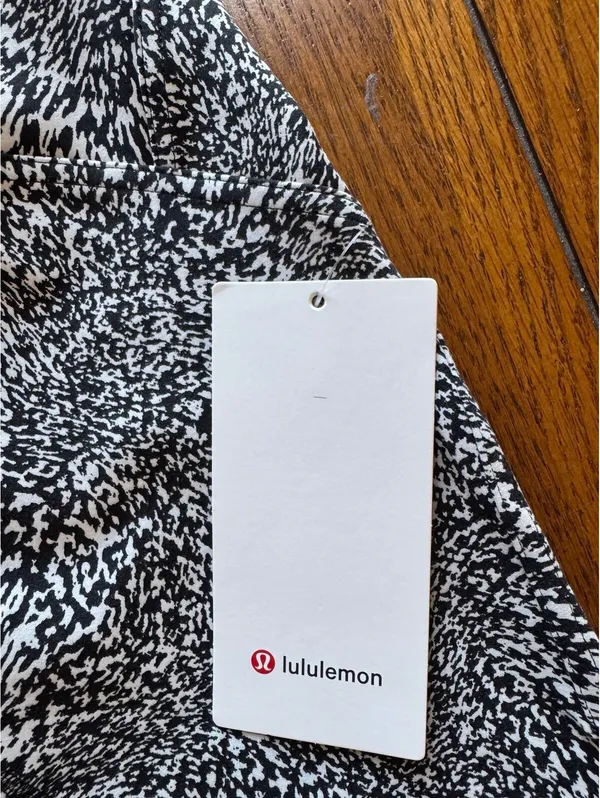Lululemon Instill High Rise 25” Warped Alpine White Black Size 4 NWT - Image 5