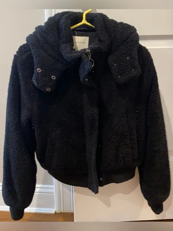 Aeropostale Black Faux Fur Sherpa Bomber Jacket Hooded Cozy Size Small - Image 3