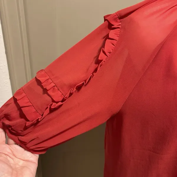 Ann Taylor Size M Blouse Top Ruffles Semi Sheer Short Sleeves Mockneck - Image 3