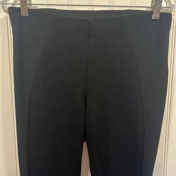 Hue black mid rise leggings - Image 4