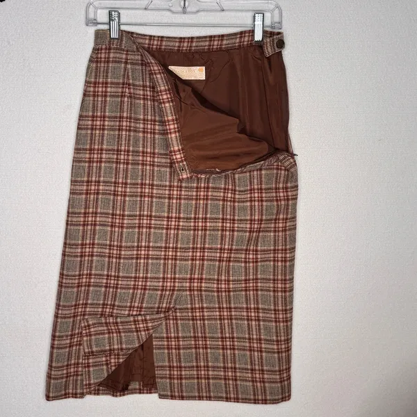 1970s Pendleton Virgin Wool Plaid Skirt USA Midi 27” Brown Red Medium - Image 2