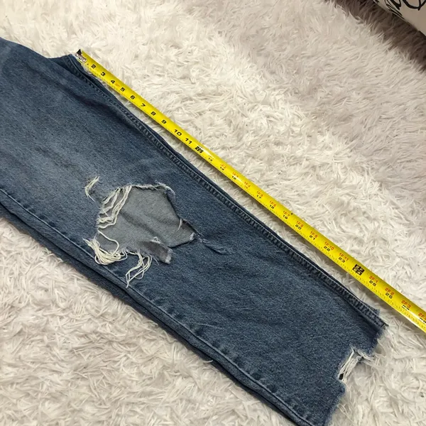We the free Curvy Georgine Mom Jeans Distressed‎ Size 28 - Image 9