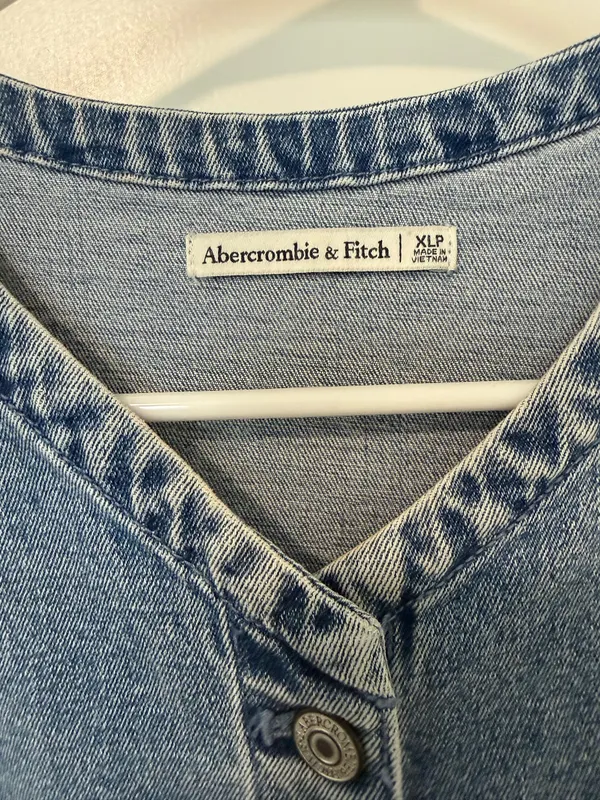 Abercrombie Denim Midi Dress - Image 3