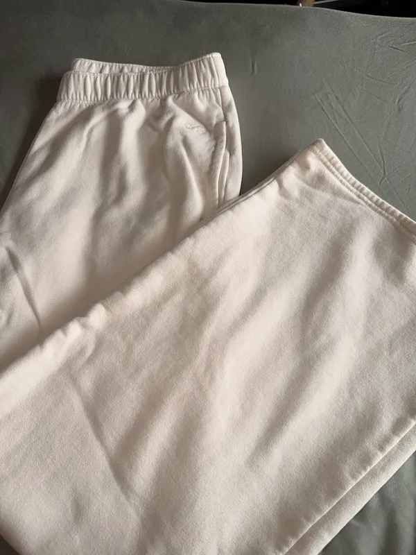 Hollister Feel Good Ultra High-Rise Fleece Wide-Leg Pants - Image 4
