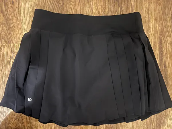 Lululemon Side-Pleat High-Rise Tennis Skirt - Image 4