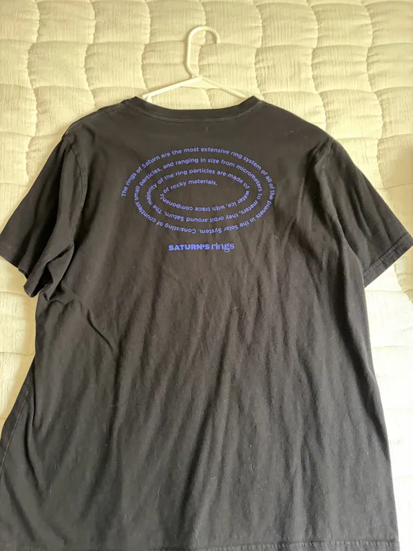 Old Navy Graphic Tee - Image 2