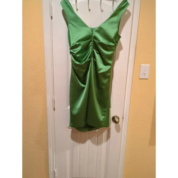David's Bridal Prom/Wedding/evening Olive Green Dress Size 14 - Image 10