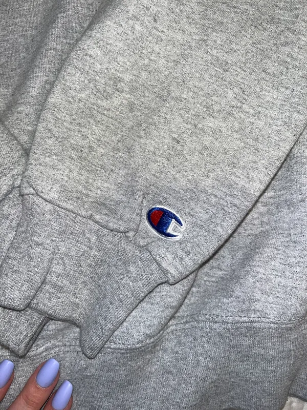 Champion UDel crewneck - Image 3