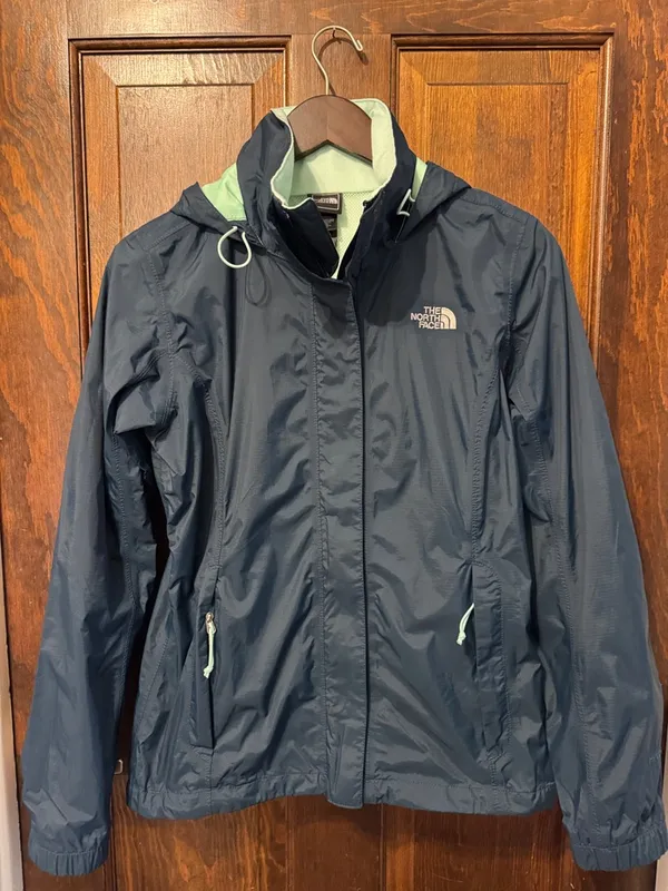 The North Face HyVent Waterproof Dark Blue Hooded Jacket Size S - Image 2