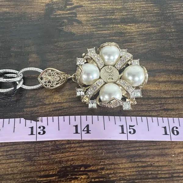 Dolce & Gabbana D&G Gold Tone Pearl Flower Rhinestone Pendant Chain Necklace New - Image 9