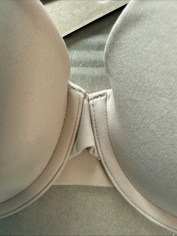 SKIMS Fits Everybody Lightly Padded T-Shirt Bra - Clay 32C - Image 3