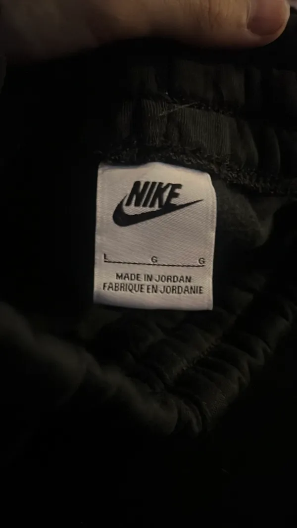 Nike Sweatpants Black kids L - Image 3