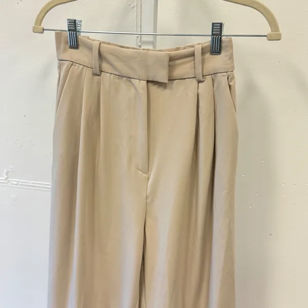 NWT H&M Beige High Waisted‎ Pleated Trousers Straight Leg Dress Pants Tan Size 4 - Image 3