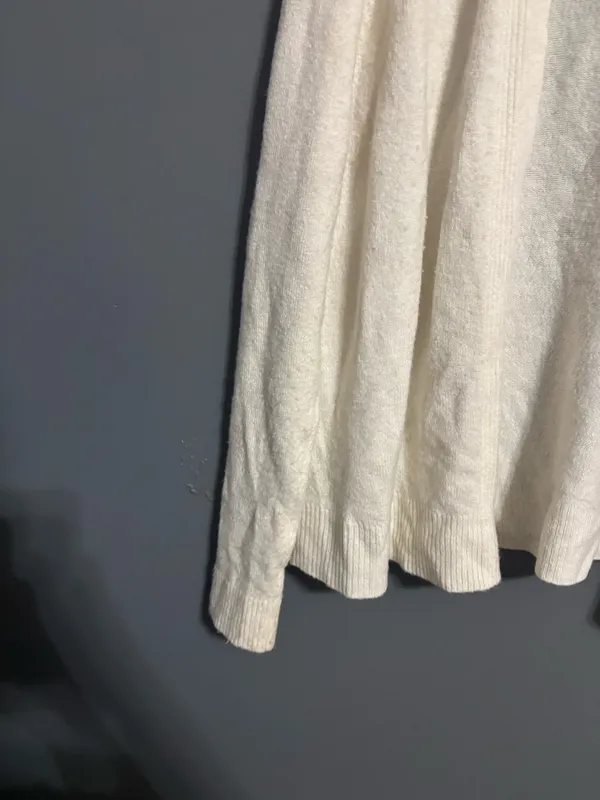 Old navy white soft open front cardigan size large  - Image 2