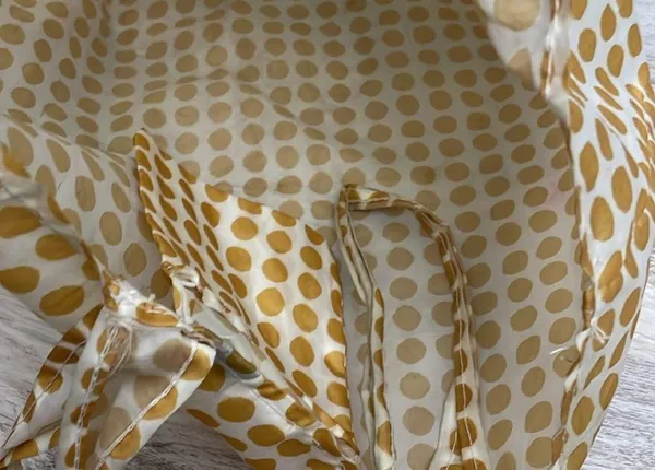 Ikea Gold & White Polka Dot SKYNKE Reusable Shopping Bag Approximately 14"X14.5" - Image 7