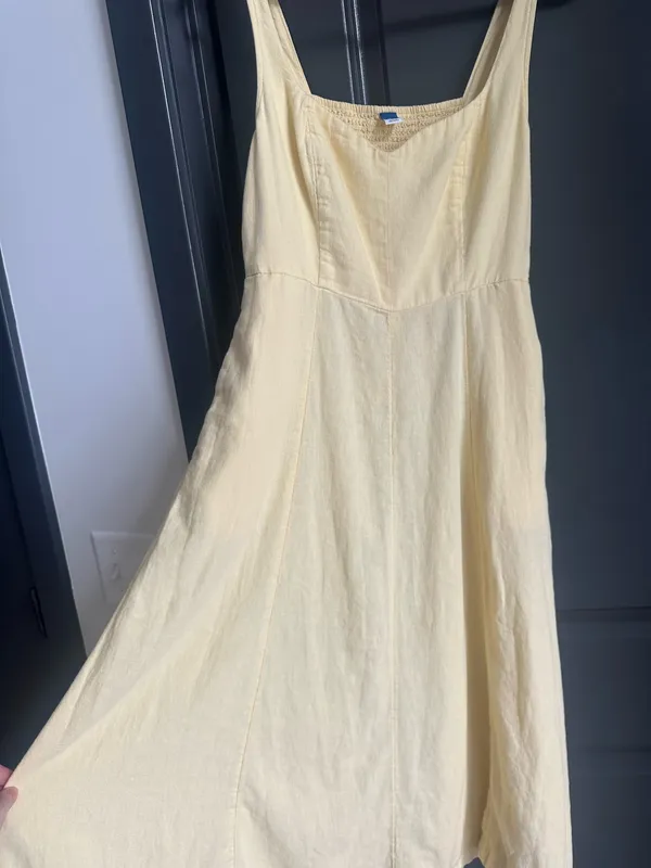 Yellow Dress Old Navy butter yellow - Image 4