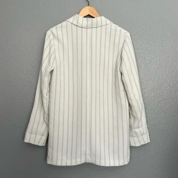 Aritzia Wilfred White Striped Cherrelle Blazer - Image 5