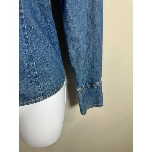 Mountain Lake Womens Medium Blue Denim Western Pearl Snap Long Sleeve Shirt - Image 4